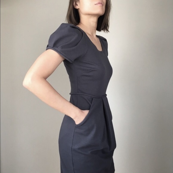 BCBG chic cocktail dress with hidden side pocket - Picture 2 of 4